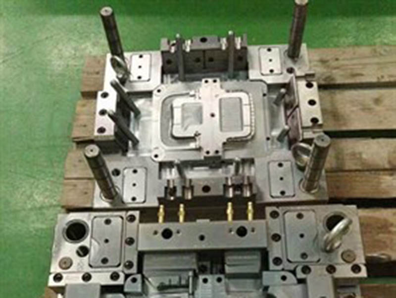 鸡冠模具制造-06